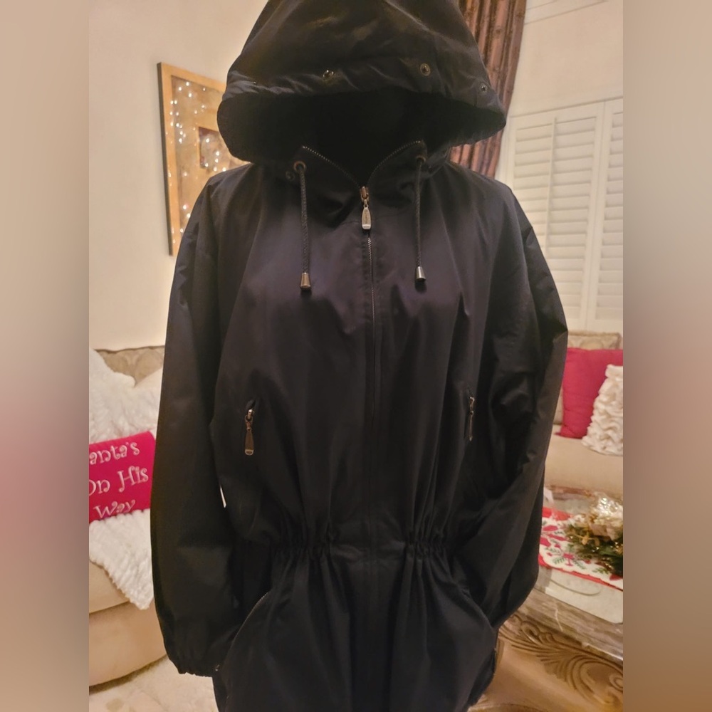 Authentic Burberry Jacket - Picture 3 of 15